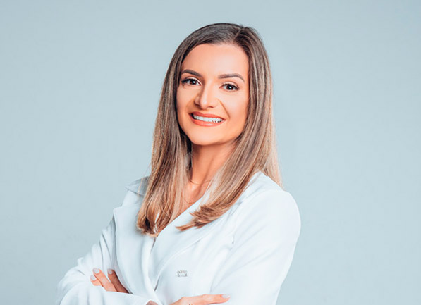 Marcela Sheffer - cirurgia dentista - Vissá Clínica - Araranguá-SC